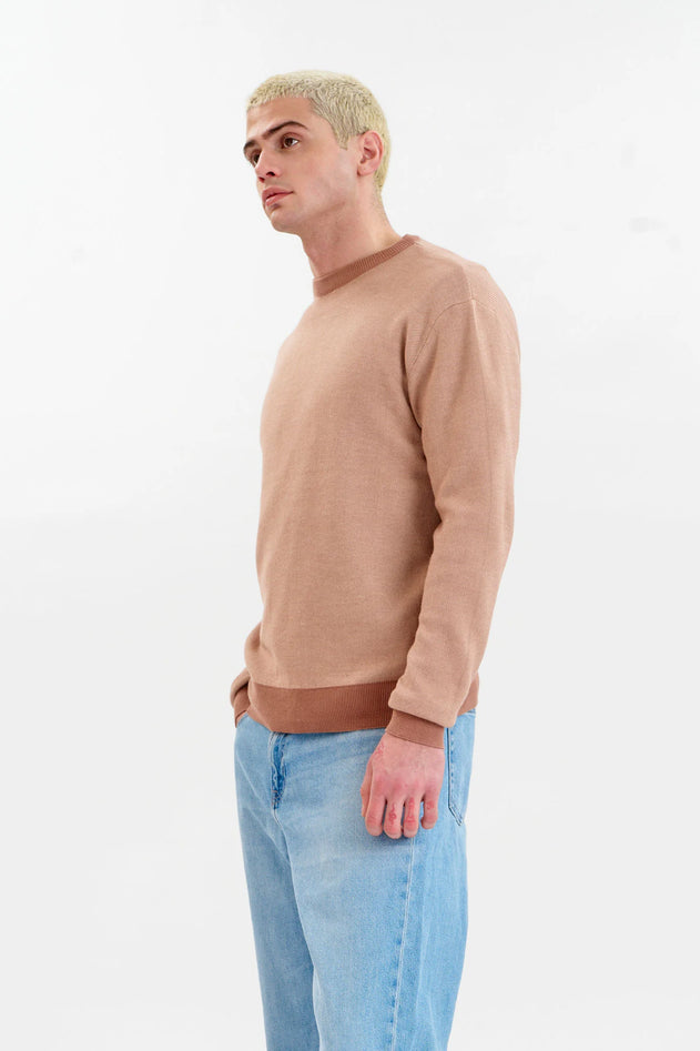 Man wearing Komodo coffee brown jacquard sweater
