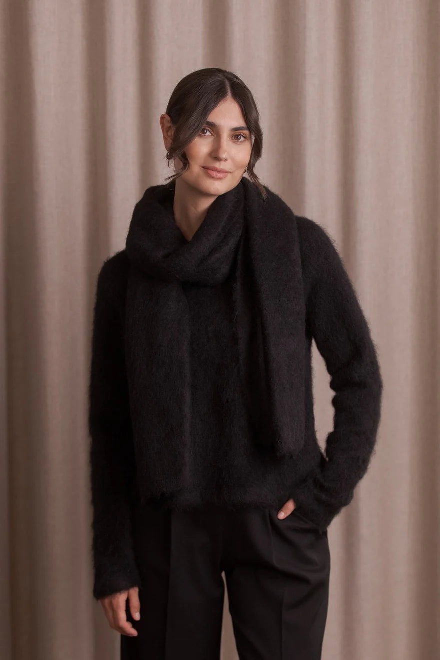 Original Story black alpaca blend scarf, folded detail