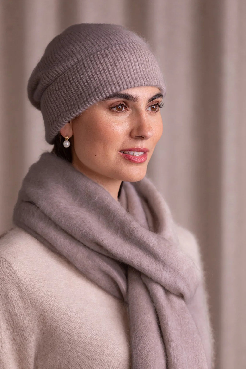 Nougat cashmere scarf, draped view