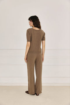 Enteliér taupe top, raglan sleeve detail