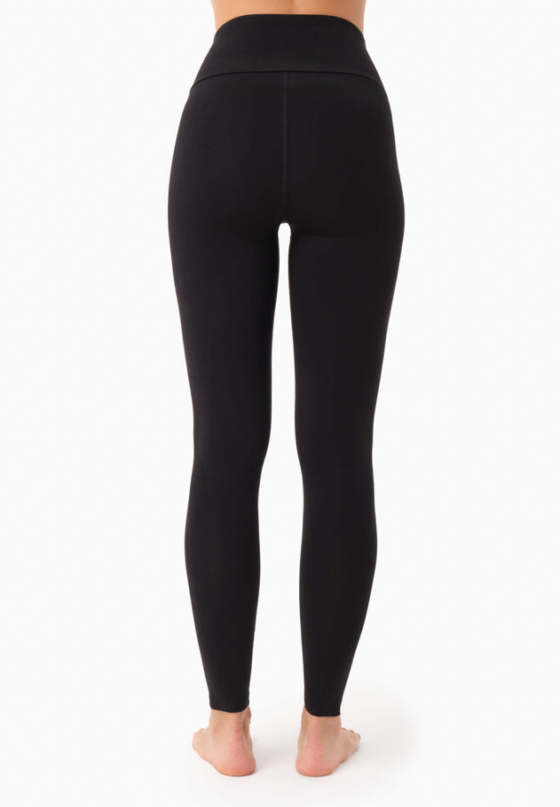 Luccy Treenileggingsit Musta