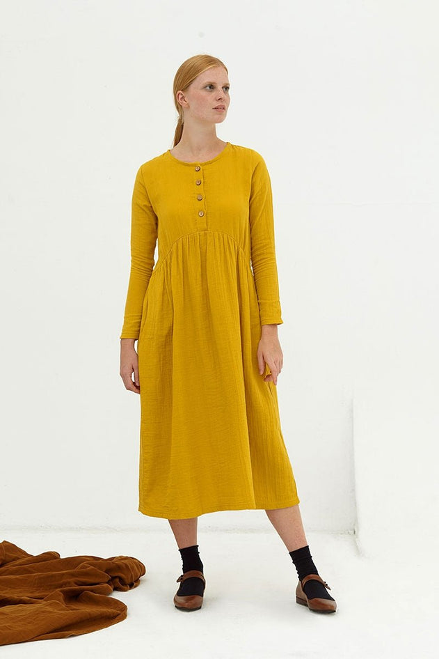 d016-08s-vestido-largo-muselina-mostaza-dara-931826.jpg?v=1703571938